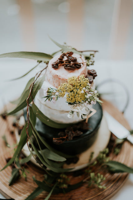 Cake flowers for weddings Studio Green Melbourne florist Floral Cake Topper